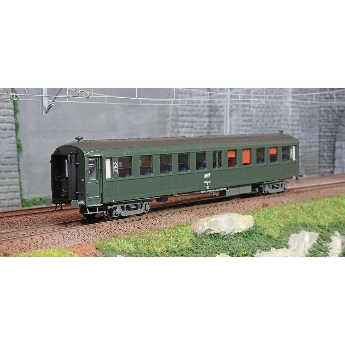 Ree Modeles VB377 Bacalan 2nd class coach B11, SNCF, Corail cartouc...