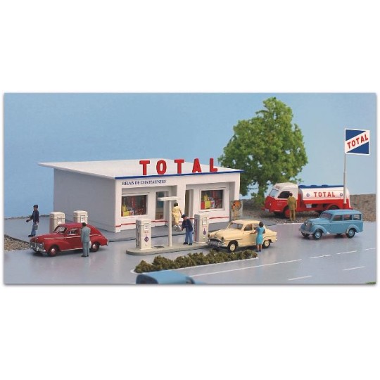 Sai_162-Sai 162 Total service station, with petrol pumps 1960