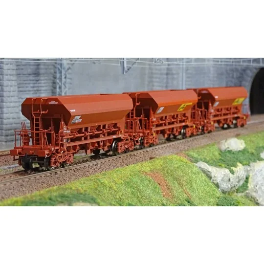 WB-803-Ree Models WB803 Set of 3 F70 Facs hopper wagons, STVA / SWG / Mallet, epoch V-VI