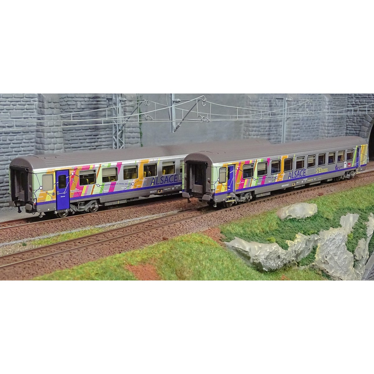 LS Models 41211 Set of 2 VTU coaches, A10tu PLC+ B11tu, Alsace live...