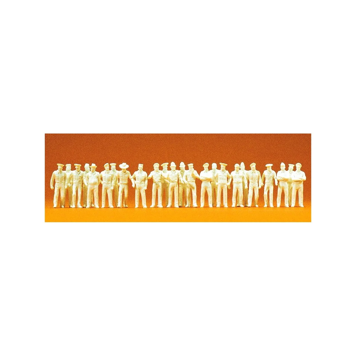 Preiser 16345 Figures in Summer Uniform Preiser 16345 Figures in Summer Uniform