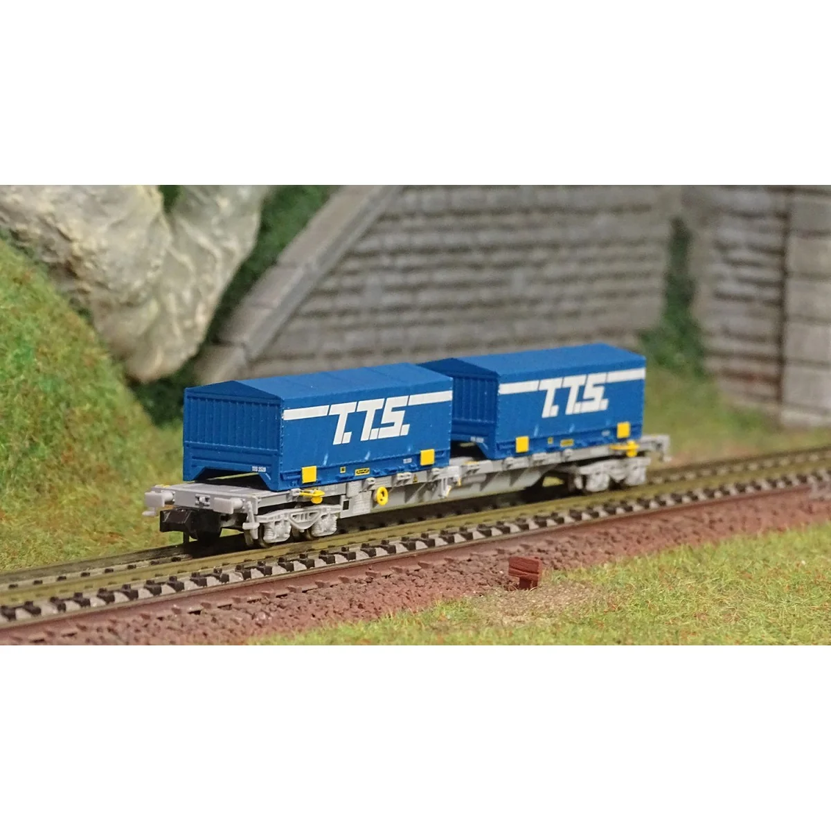 Arnold HN6582 Wagon porte conteneurs à bogies type Sgnss, Novatrans, SNCF, chargés 2 conteneurs T.T.S 22', échelle N Arnold HN65 Arnold HN6582 Wagon porte conteneurs à bogies type Sgnss, Novatrans, SNCF, chargés 2 conteneurs T.T.S 22', échelle N Arnold HN65