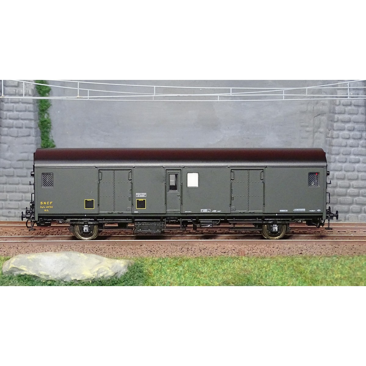 Models World 30310 Luggage Van, SNCF, Dqd2m, Green 306, 1950 markin...