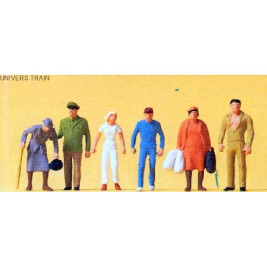 Preiser_14023-Preiser 14023 figures, passers-by and police officer