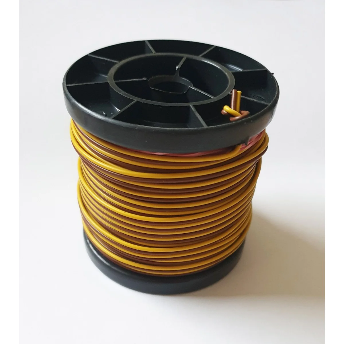Herkat 3632 Double Wiring Wire, Brown/Yellow, 25 meters, 0.14m2 Herkat 3632 Double Wiring Wire, Brown/Yellow, 25 meters, 0.14m2
