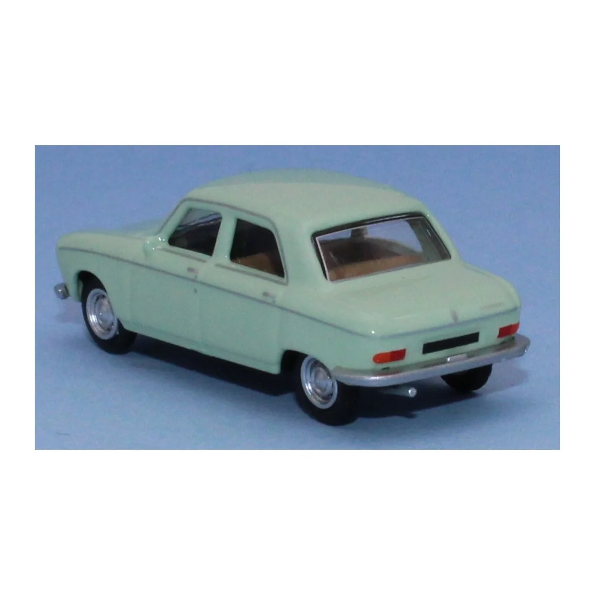 SAI 6252 Peugeot 204 sedan 1968, whitewater
