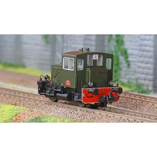 Ree Modeles MB221S Y2201 Diesel Locomotive, Original Green 306, Bla... MB-221.S-Ree Modeles MB221S Y2201 Diesel Locomotive, Original Green 306, Black Chassis, Red Crossbeams, Northern Region, Digital Sound