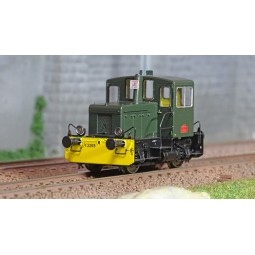 Ree Modeles MB223 Diesel shunting locomotive Y2269, Green 301, yell...
