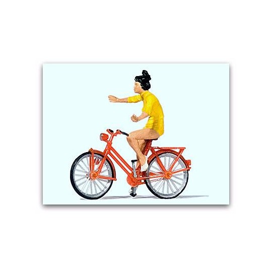 Preiser_28181-Preiser 28181 figures, woman riding a bicycle without holding the handlebars