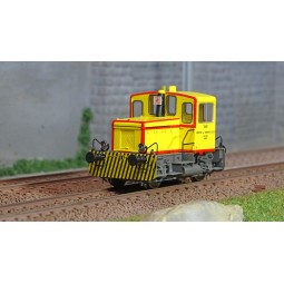 Ree Modeles MB226 Y2200 LOCMA 0030 Diesel Locomotive, Yellow with R...
