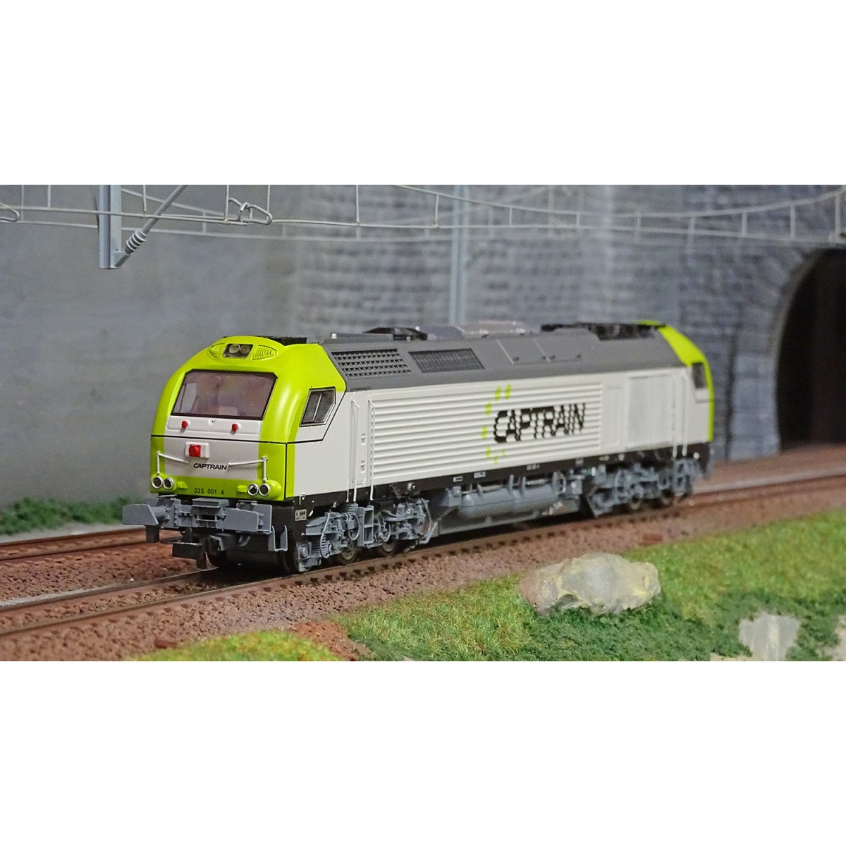 SudExpress S500121 Diesel locomotive Euro4000 335.001, Captrain - S...