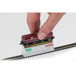 Trix 66623 Cleaning Brush for Locomotive Wheels, N and Z Scale - Tr...