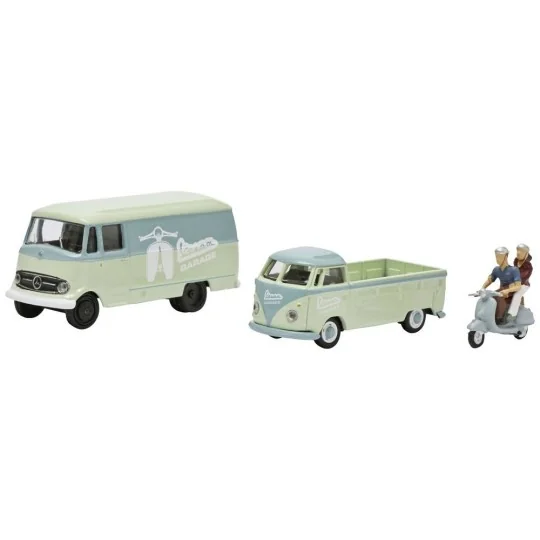 Schuco 452671700 Set de 3 véhicules Vespa avec 2 personnages, Mercedes Benz L19, Volkswagen T1 Schuco Schuco_452671700 - 1 Schuco_452671700-Schuco 452671700 Set de 3 véhicules Vespa avec 2 personnages, Mercedes Benz L19, Volkswagen T1