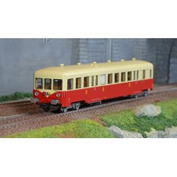 R37 HO41250 Railcar trailer ZR 27113, 2nd class, SNCF, red and crea...