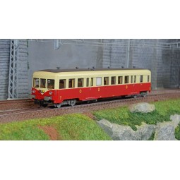 R37 HO41254 Railcar trailer ZR 27119, 2nd class, SNCF, red and crea...