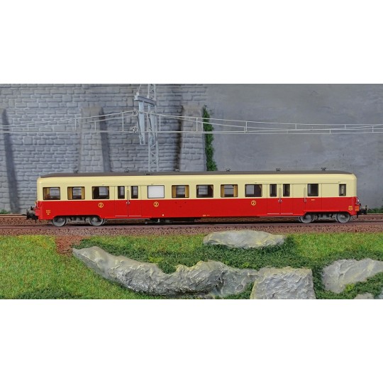 R37_HO41254-R37 HO41254 Railcar trailer ZR 27119, 2nd class, SNCF, red and cream, ep. III