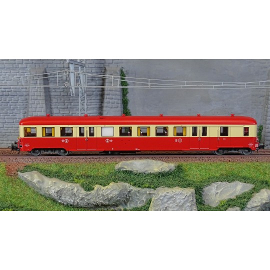 R37_HO41257-R37 HO41257 ZR ABD X 17201 railcar trailer, pilot trailer, 1st/2nd class, SNCF, red and cream, red roof, ep. IV