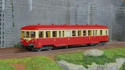 R37 HO41261 Remorque d'autorail ZR ABDX 17207, remorque pilote, 1ère/2ème classe, SNCF, rouge et crème, toit rouge, ep. IV Rail 