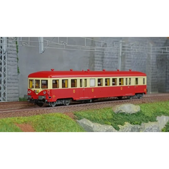 R37 HO41261 ZR ABDX 17207 railcar trailer, pilot trailer, 1st/2nd c... R37_HO41261-R37 HO41261 ZR ABDX 17207 railcar trailer, pilot trailer, 1st/2nd class, SNCF, red and cream, red roof, ep. IV