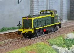 - Ree Modeles - JM-008