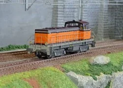 - Ree Modeles - JM-010