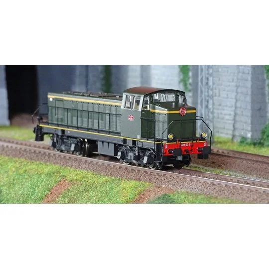 Ree Access JM013 040 DE 9 diesel locomotive, original livery, embos... JM-013-Ree Access JM013 040 DE 9 diesel locomotive, original livery, embossed plates, SNCF