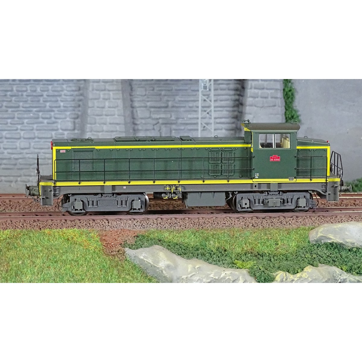 Ree Access JM014 Locomotive diesel BB 63010, Livrée vert 301, plaques en relief, SNCF Ree Modeles JM-014 - 2