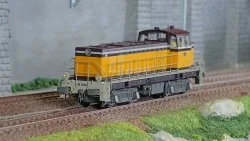 Ree Access JM015S Locomotive diesel BB 63095, Livrée Arzens Chamois 432, plaques en relief, SNCF, digitale sonore Ree Modeles JM