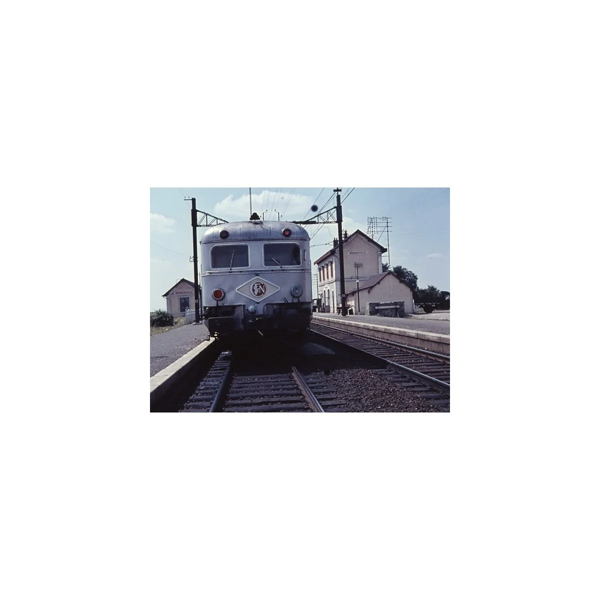 Mistral 28-01-G002 Autorail Z 5100 + voiture pilote ZRx 15100 - 1957, SNCF, logo frontal, digital sonore Mistral Train Models Mi