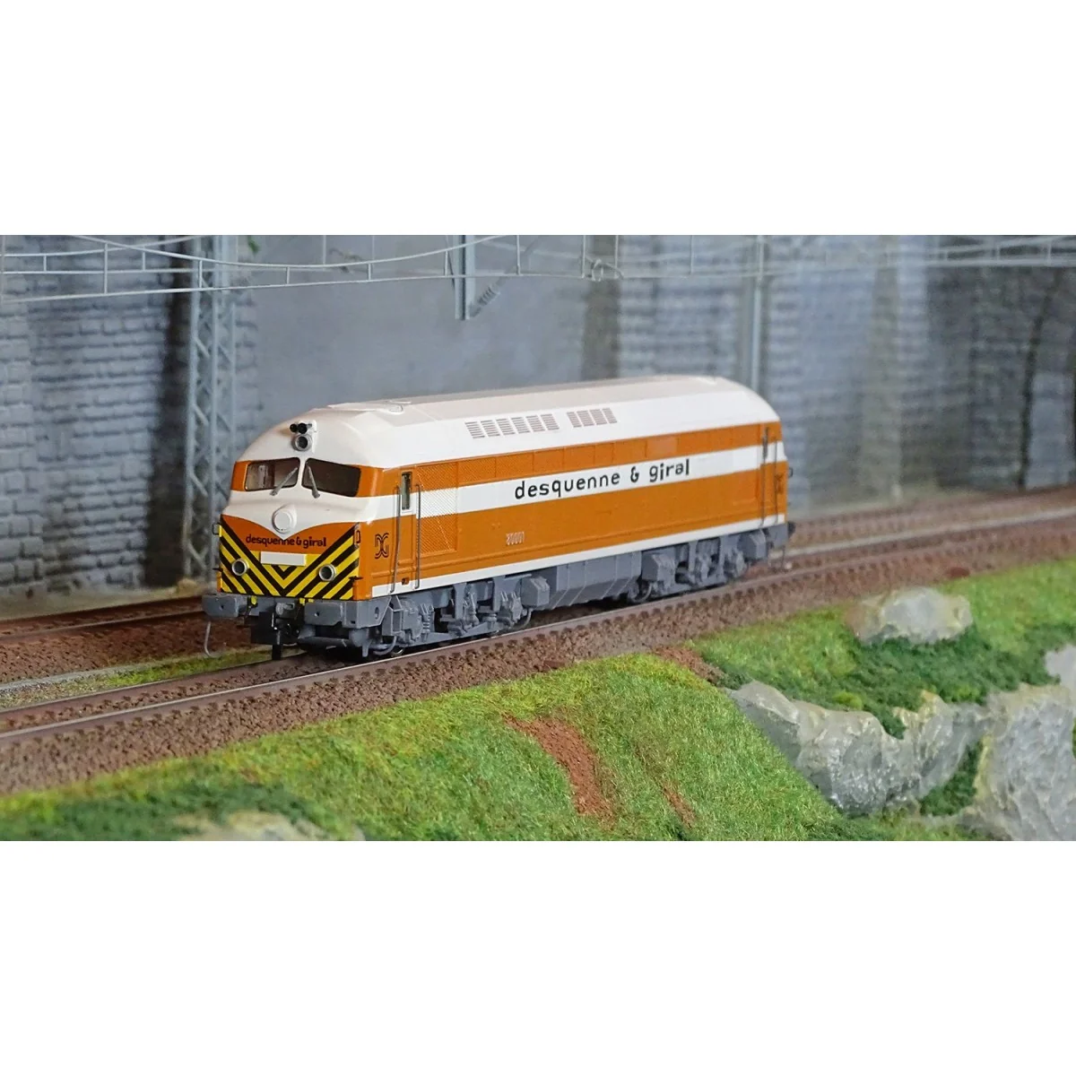 Mistral 25-01-G004 CC 80001 Belphégor diesel locomotive, SNCF, Oran... Mistral 25-01-G004 CC 80001 Belphégor diesel locomotive, SNCF, Oran...