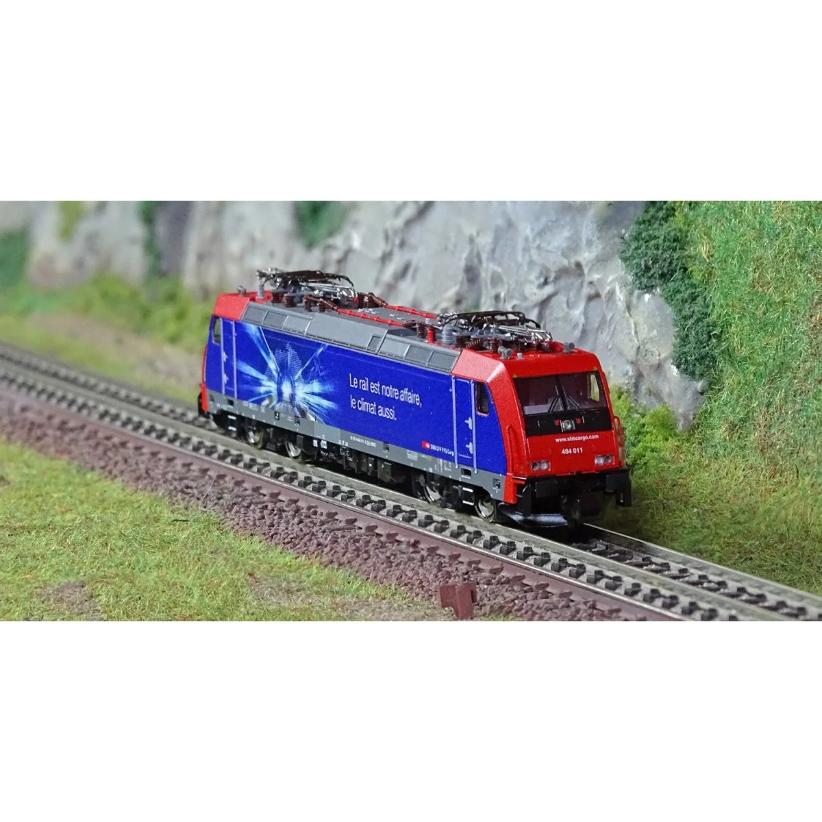 Fleischmann 738811 Electric locomotive 484 011-2, SBB Cargo, N scale Fleischmann 738811 Electric locomotive 484 011-2, SBB Cargo, N scale