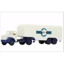 Sai 2559 Berliet TLR 8 panel van semi-trailer truck, France Lait - ...