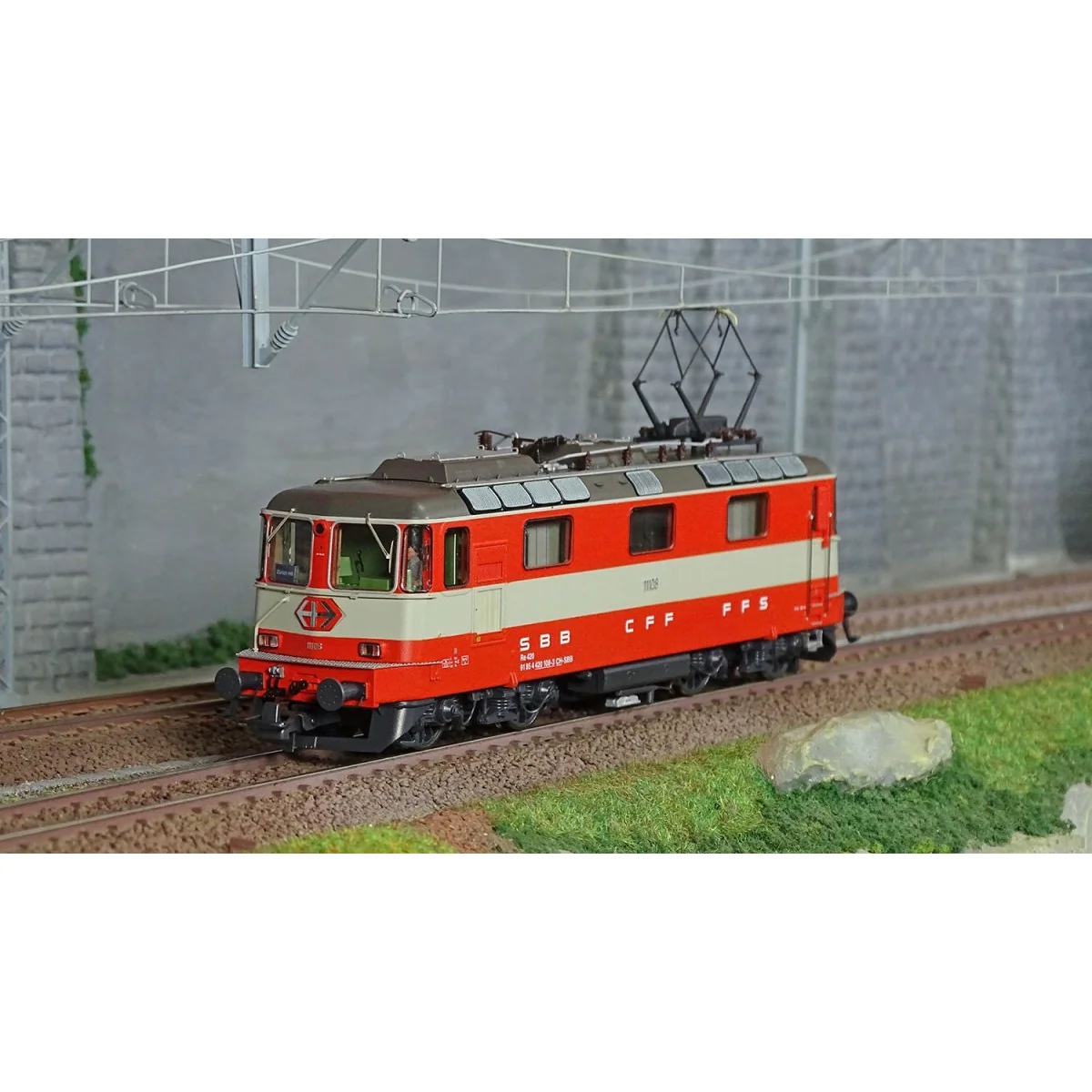 Roco 7510002 Electric locomotive Re 4/4 II 11108 "Swiss Express", S... Roco 7510002 Electric locomotive Re 4/4 II 11108 "Swiss Express", S...