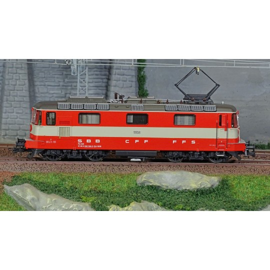Roco_7510002-Roco 7510002 Electric locomotive Re 4/4 II 11108 "Swiss Express", SBB, digital sound