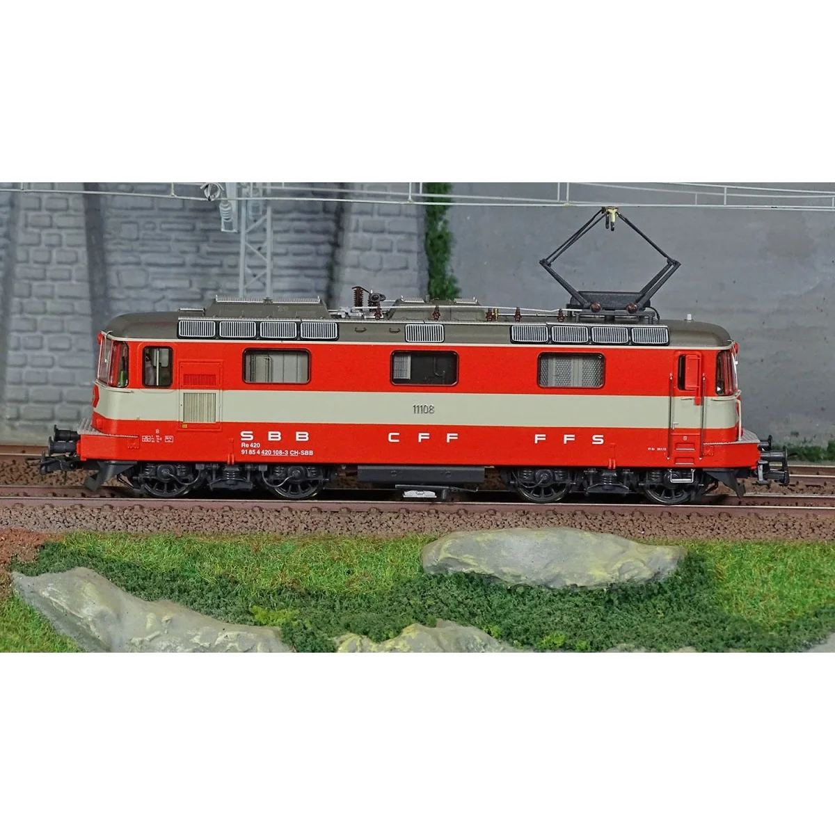 Roco 7510002 Electric locomotive Re 4/4 II 11108 "Swiss Express", S... Roco 7510002 Electric locomotive Re 4/4 II 11108 "Swiss Express", S...