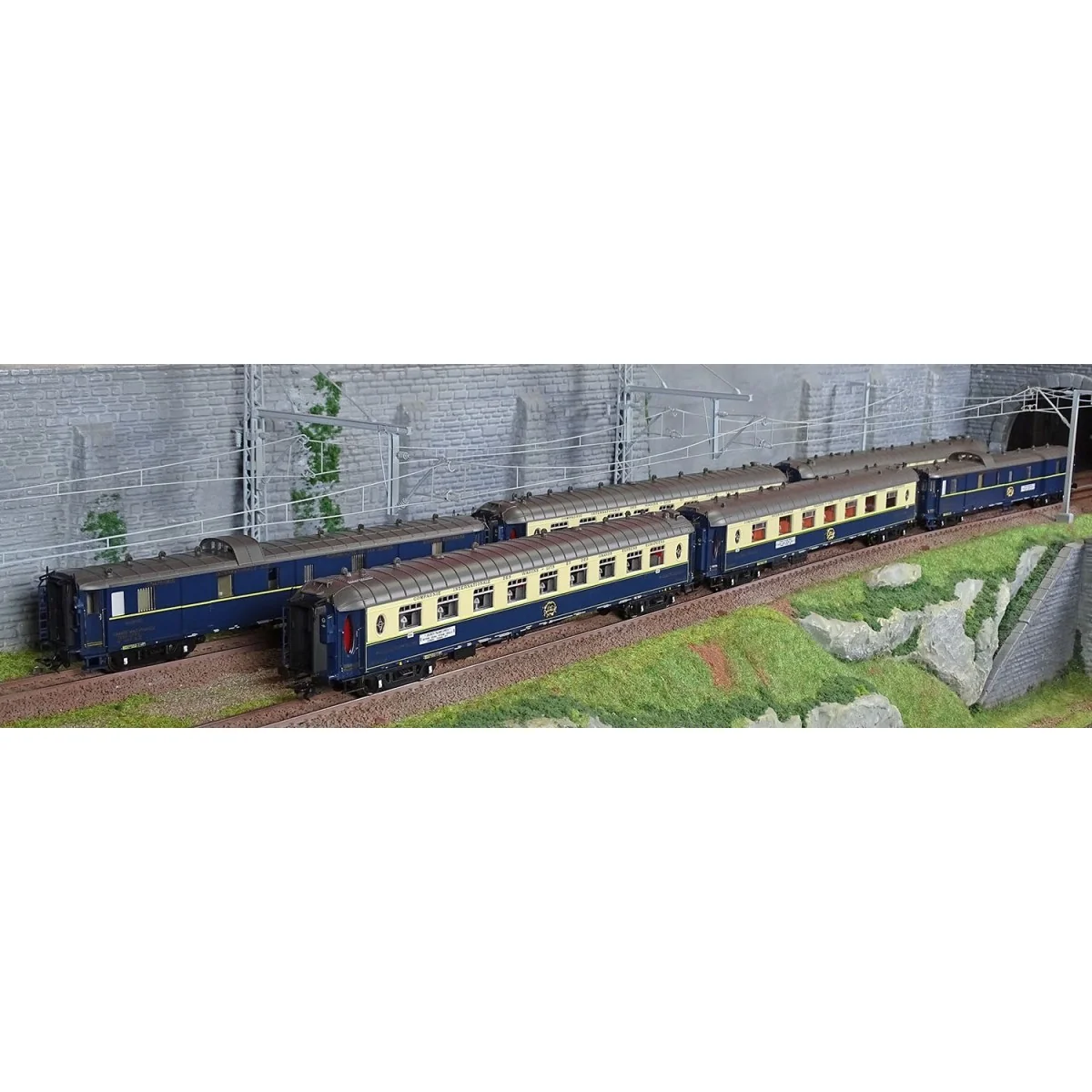Trix 26470 Set of 6 Pullman "Edelweiss" cars, CIWL - Trix_26470