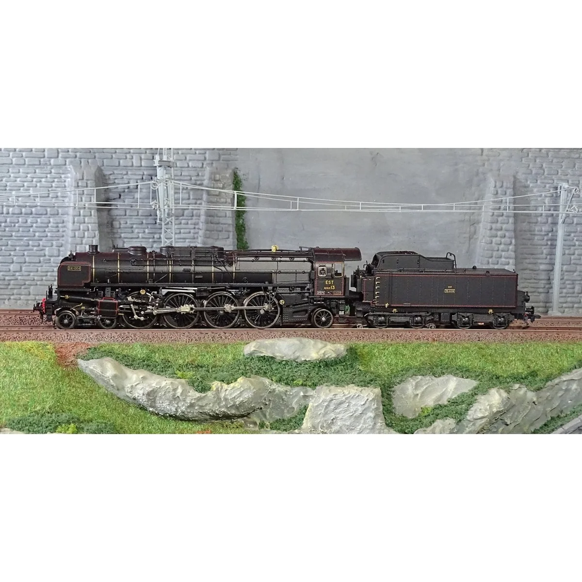 Trix 25241 Locomotive à vapeur série 13 (241-A) EST pour trains rapides, digitale sonore Trix Trix_25241 - 2 Trix 25241 Locomotive à vapeur série 13 (241-A) EST pour trains rapides, digitale sonore Trix Trix_25241 - 2