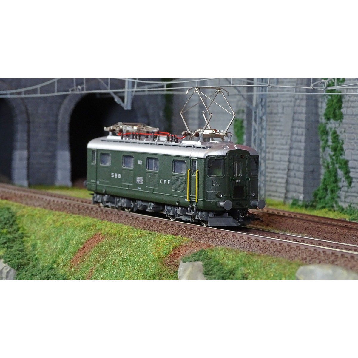 Trix 25423 Re 4/4 electric locomotive, SBB, digital sound - Trix_25423