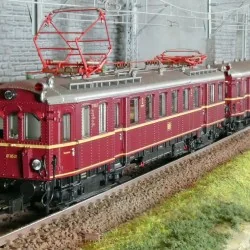 Trix 25853 Autorail électrique ET 85 avec voiture-pilote ES 85, DB, digitale sonore Trix Trix_25853 - 1