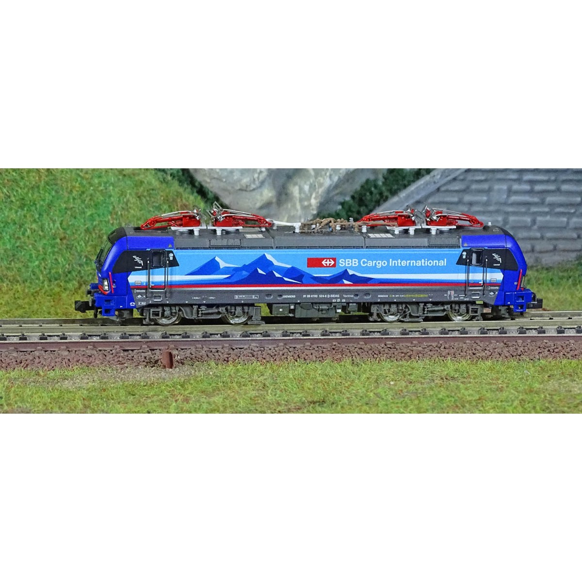 MiniTrix 16832 Vectron Class 193 Electric Locomotive, SBB Cargo Int...
