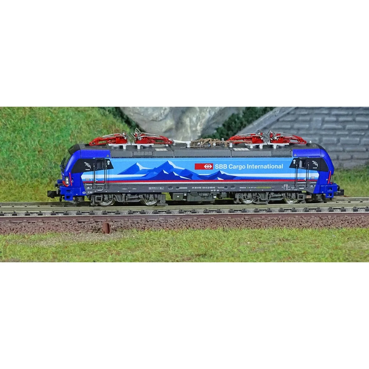 MiniTrix 16832 Vectron Class 193 Electric Locomotive, SBB Cargo Int... MiniTrix 16832 Vectron Class 193 Electric Locomotive, SBB Cargo Int...