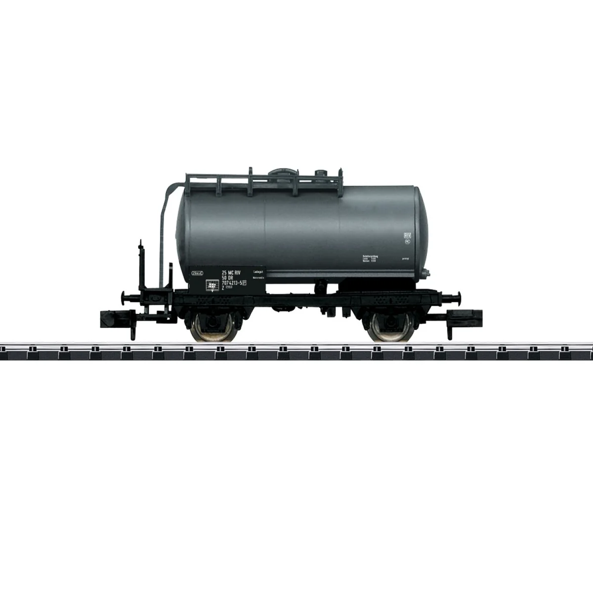 MiniTrix 18085 Axle Tank Wagons, DR, N Scale