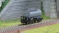 MiniTrix 18085 Wagons citerne à essieux, DR, échelle N Trix Trix_18085 - 1