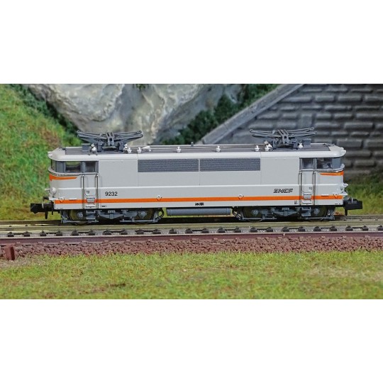 Trix_16695-MiniTrix 16695 BB 9232 Electric Locomotive, SNCF, N Scale