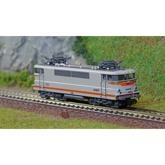 Trix_16695-MiniTrix 16695 BB 9232 Electric Locomotive, SNCF, N Scale