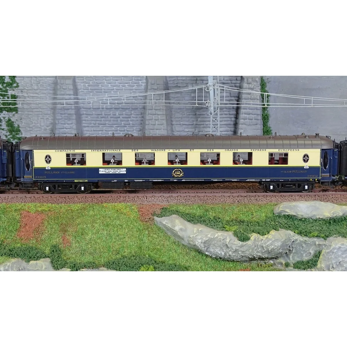 Marklin 42470 Set of 6 Pullman "Edelweiss" coaches, CIWL Marklin 42470 Set of 6 Pullman "Edelweiss" coaches, CIWL