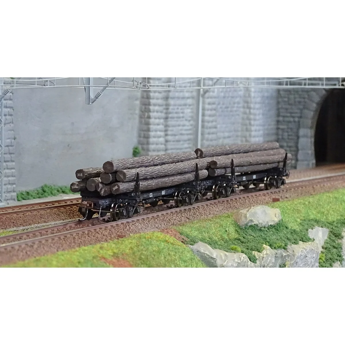 Rivarossi HR6629 Set of 2 log wagons, Coos Bay Lumber Co., Nos. 166...