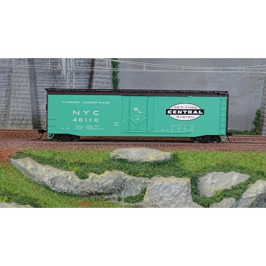HR6635A-Rivarossi HR6635A Wagon couverts US à bogies, passerelle de toit, US-Boxcar n°48110, New York Central