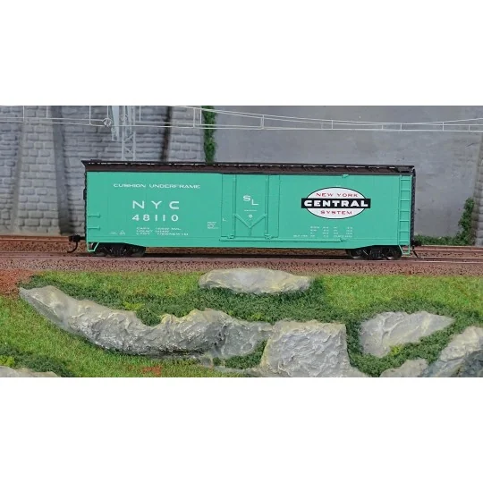 Rivarossi HR6635A US covered bogie wagon, roof walkway, US-Boxcar n... HR6635A-Rivarossi HR6635A US covered bogie wagon, roof walkway, US-Boxcar no. 48110, New York Central