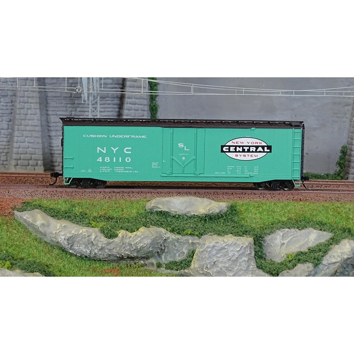 Rivarossi HR6635A US covered bogie wagon, roof walkway, US-Boxcar n... Rivarossi HR6635A US covered bogie wagon, roof walkway, US-Boxcar n...